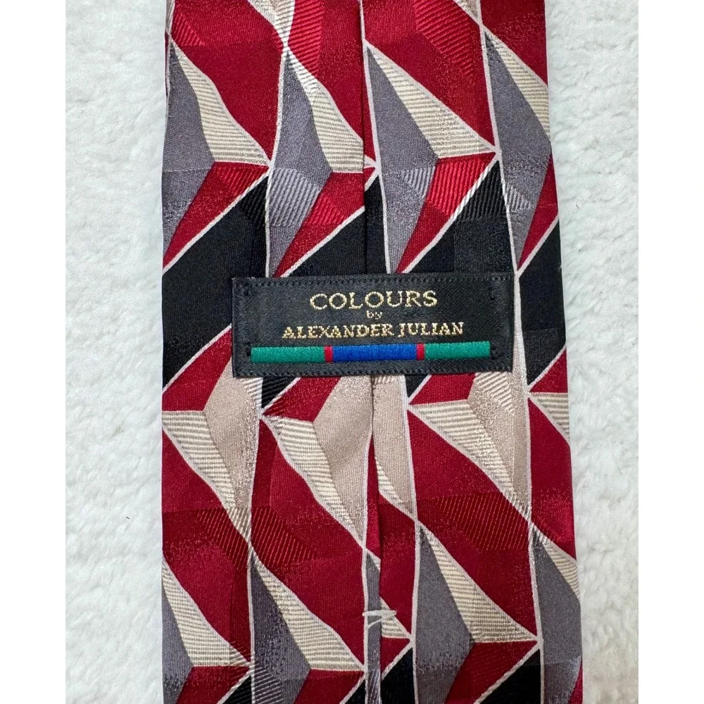 Colours by Alexander Julian Necktie Red Black Geometric Silk 3.25